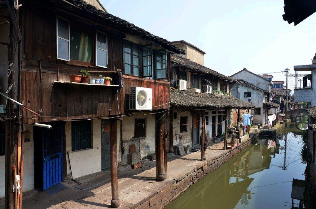 英特尔财报惨淡引发市场震动 昔日芯片霸主前路漫漫
