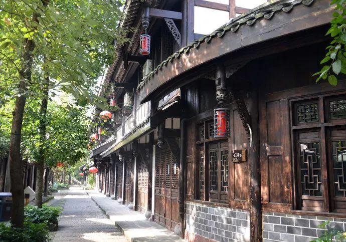 逃离遗弃的建筑5